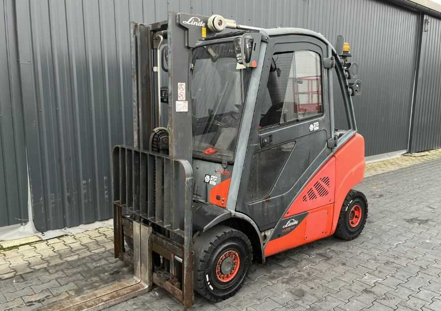 Linde H25D-02 - Stivuitor diesel: Foto 1 Linde H25D-02 - Stivuitor diesel: Foto 1