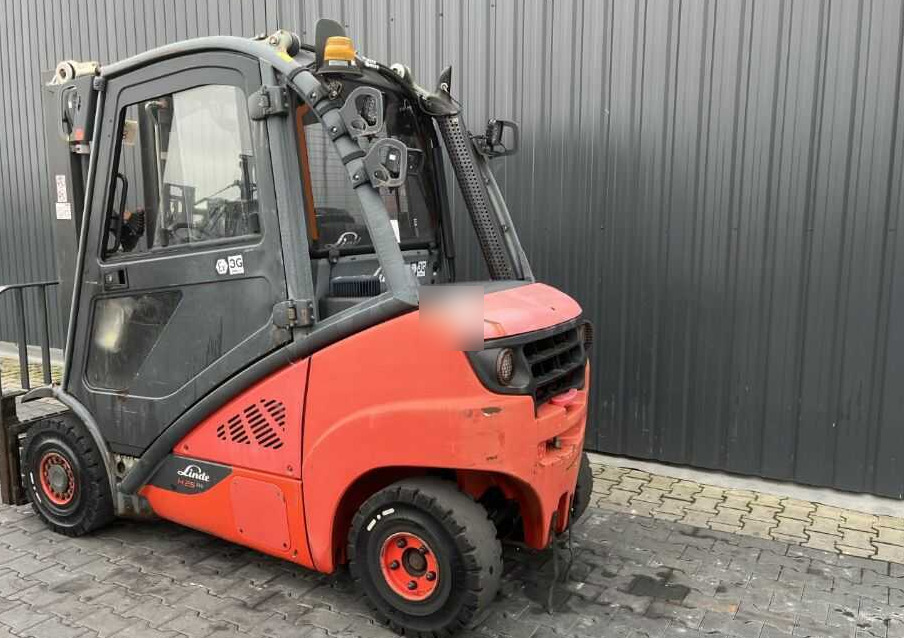 Linde H25D-02 - Stivuitor diesel: Foto 3 Linde H25D-02 - Stivuitor diesel: Foto 3