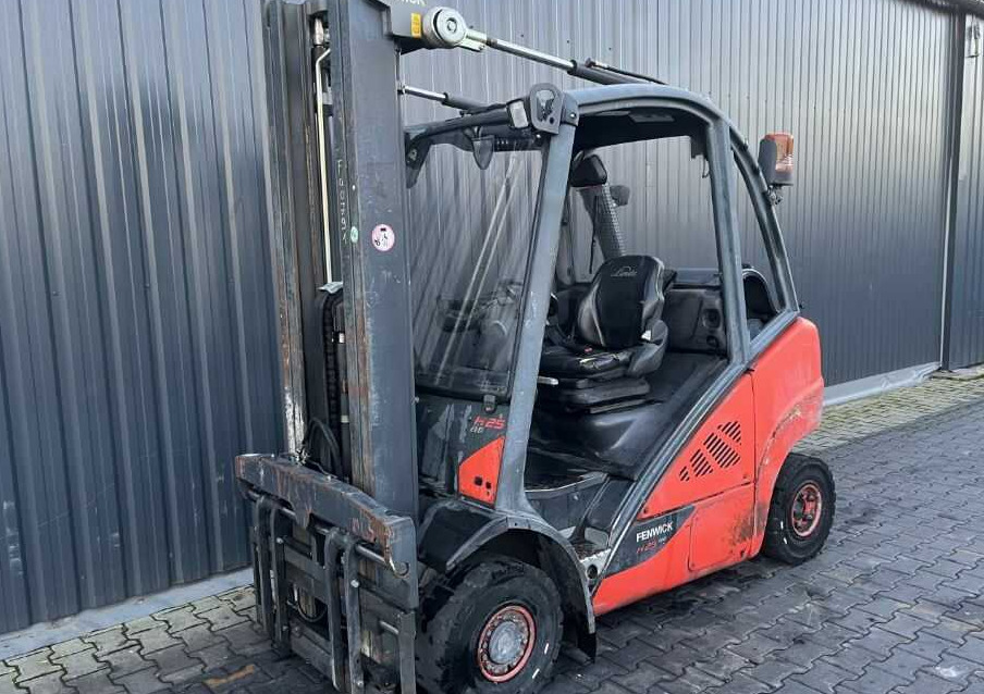 Linde H25T-01 - Stivuitor GPL: Foto 1 Linde H25T-01 - Stivuitor GPL: Foto 1