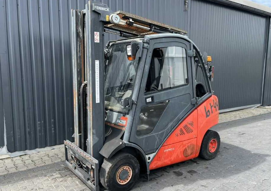 Linde H25T-01 - Stivuitor GPL: Foto 1 Linde H25T-01 - Stivuitor GPL: Foto 1