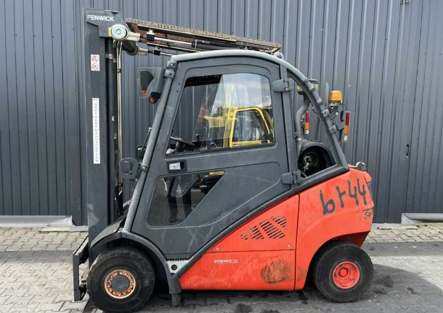 Linde H25T-01 - Stivuitor GPL: Foto 2 Linde H25T-01 - Stivuitor GPL: Foto 2