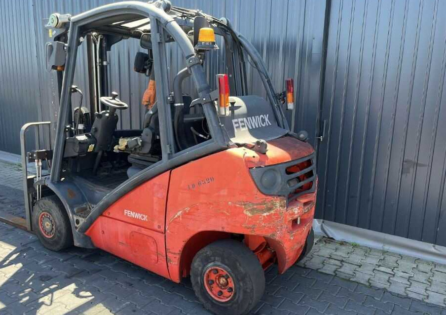 Linde H25T - Stivuitor GPL: Foto 3 Linde H25T - Stivuitor GPL: Foto 3