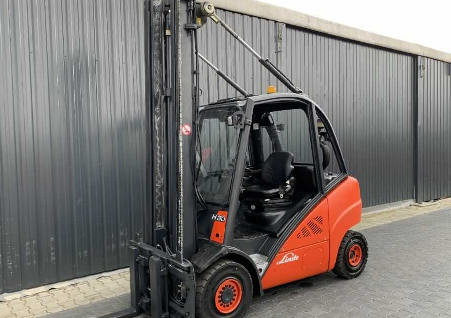 Linde H30D-01 - Stivuitor diesel: Foto 3 Linde H30D-01 - Stivuitor diesel: Foto 3