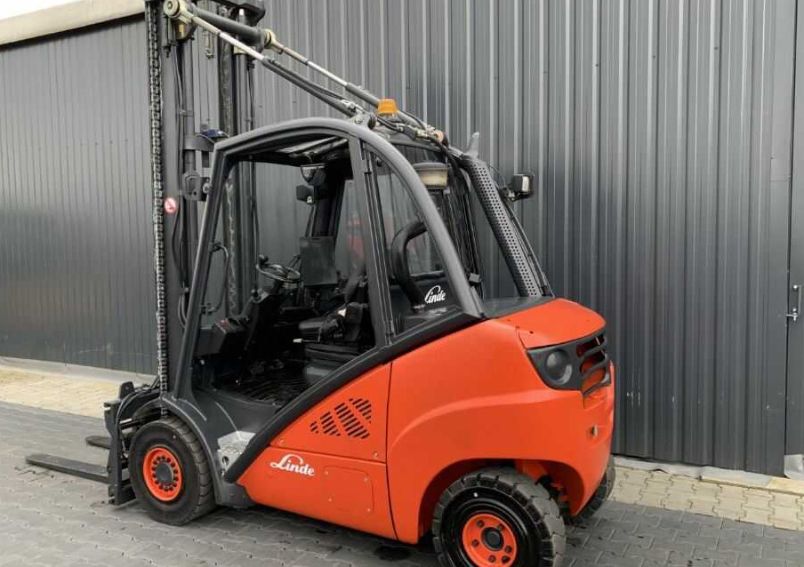 Linde H30D-01 - Stivuitor diesel: Foto 4 Linde H30D-01 - Stivuitor diesel: Foto 4