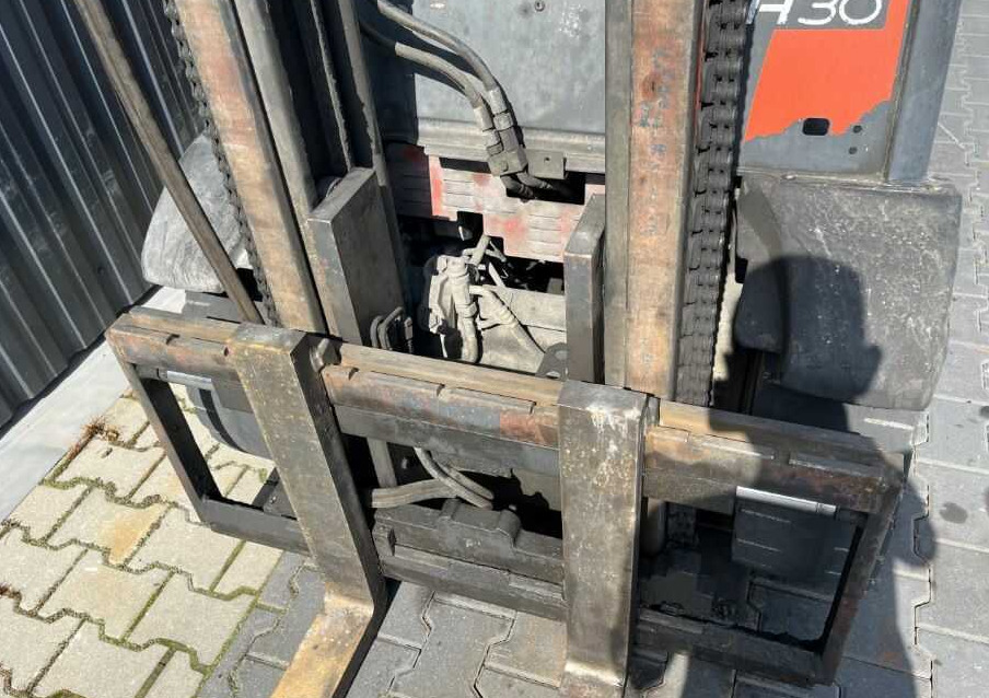 Linde H30D - Stivuitor diesel: Foto 4 Linde H30D - Stivuitor diesel: Foto 4