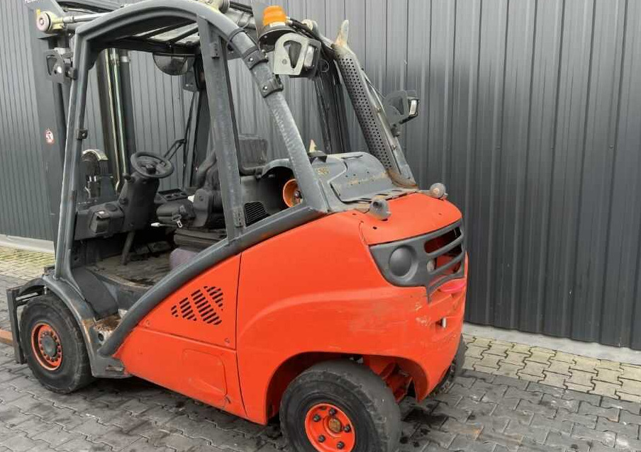 Linde H30T-01 - Stivuitor GPL: Foto 3 Linde H30T-01 - Stivuitor GPL: Foto 3