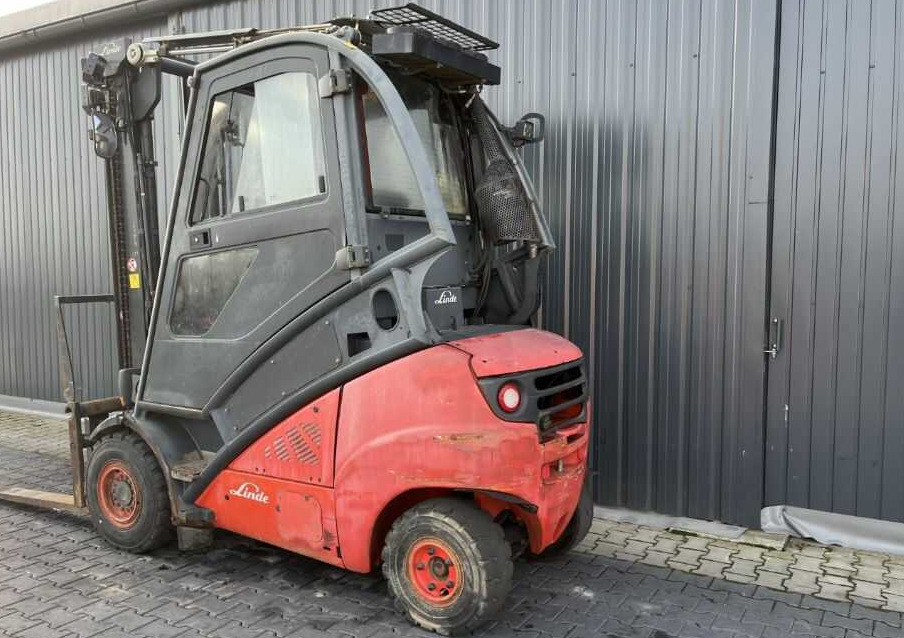 Linde H35D-01 - Stivuitor diesel: Foto 3 Linde H35D-01 - Stivuitor diesel: Foto 3