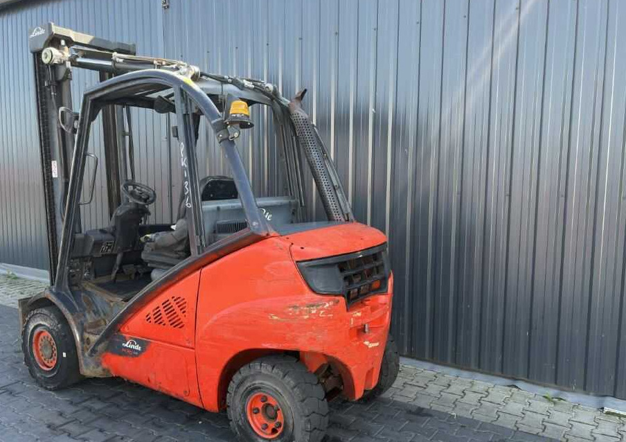 Linde H35D-02 - Stivuitor diesel: Foto 3 Linde H35D-02 - Stivuitor diesel: Foto 3