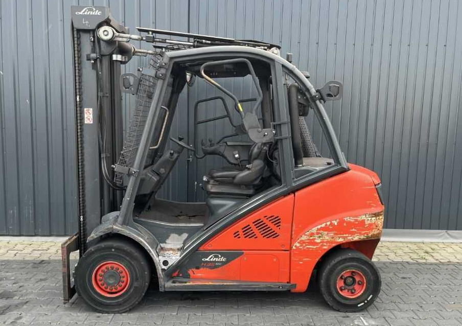 Linde H35D-02 - Stivuitor diesel: Foto 2 Linde H35D-02 - Stivuitor diesel: Foto 2