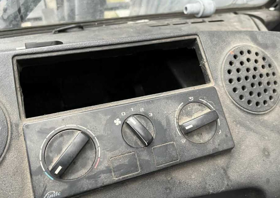 Linde H40CNG-02 - Stivuitor GPL: Foto 4 Linde H40CNG-02 - Stivuitor GPL: Foto 4