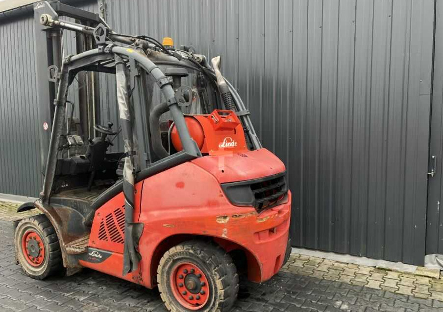 Linde H40T-02 - Stivuitor GPL: Foto 3 Linde H40T-02 - Stivuitor GPL: Foto 3