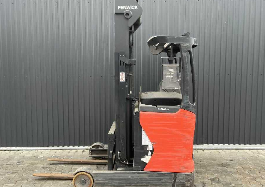 Linde R14-01 - Stivuitor cu catarg retractabil: Foto 2 Linde R14-01 - Stivuitor cu catarg retractabil: Foto 2