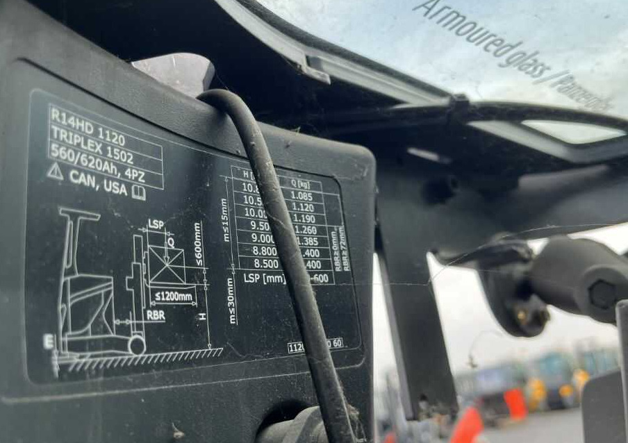 Linde R14HD-01 - Stivuitor cu catarg retractabil: Foto 5 Linde R14HD-01 - Stivuitor cu catarg retractabil: Foto 5