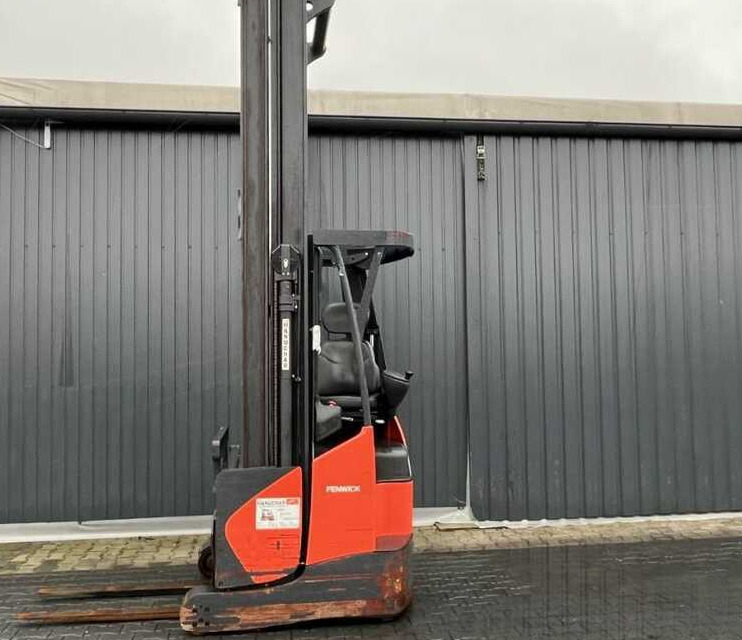 Linde R14X - Stivuitor cu catarg retractabil: Foto 2 Linde R14X - Stivuitor cu catarg retractabil: Foto 2