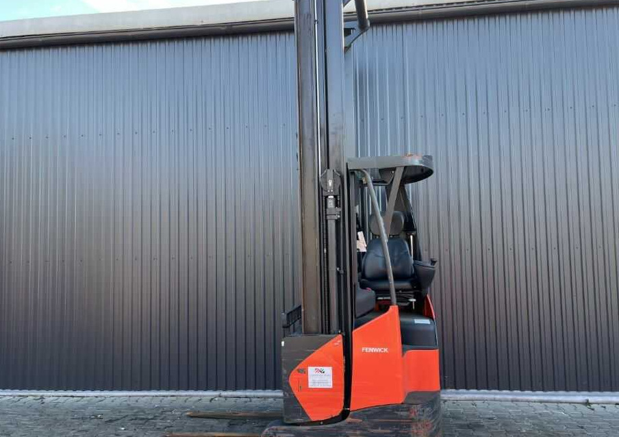 Linde R14X - Stivuitor cu catarg retractabil: Foto 2 Linde R14X - Stivuitor cu catarg retractabil: Foto 2