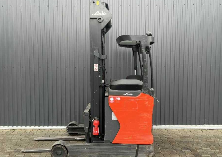 Linde R16-01 - Stivuitor cu catarg retractabil: Foto 2 Linde R16-01 - Stivuitor cu catarg retractabil: Foto 2