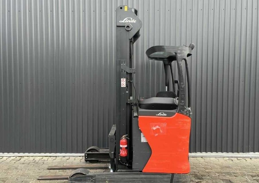 Linde R16-01 - Stivuitor cu catarg retractabil: Foto 2 Linde R16-01 - Stivuitor cu catarg retractabil: Foto 2