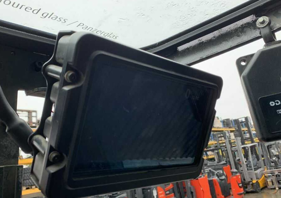 Stivuitor cu catarg retractabil Linde R16HD-01: Foto 6