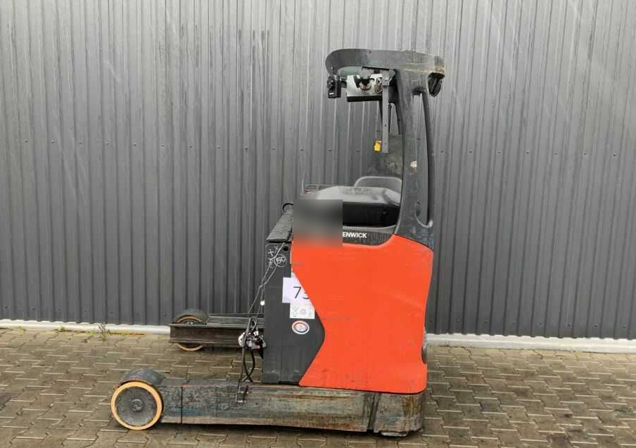 Linde R16HD-01 - Stivuitor cu catarg retractabil: Foto 2 Linde R16HD-01 - Stivuitor cu catarg retractabil: Foto 2