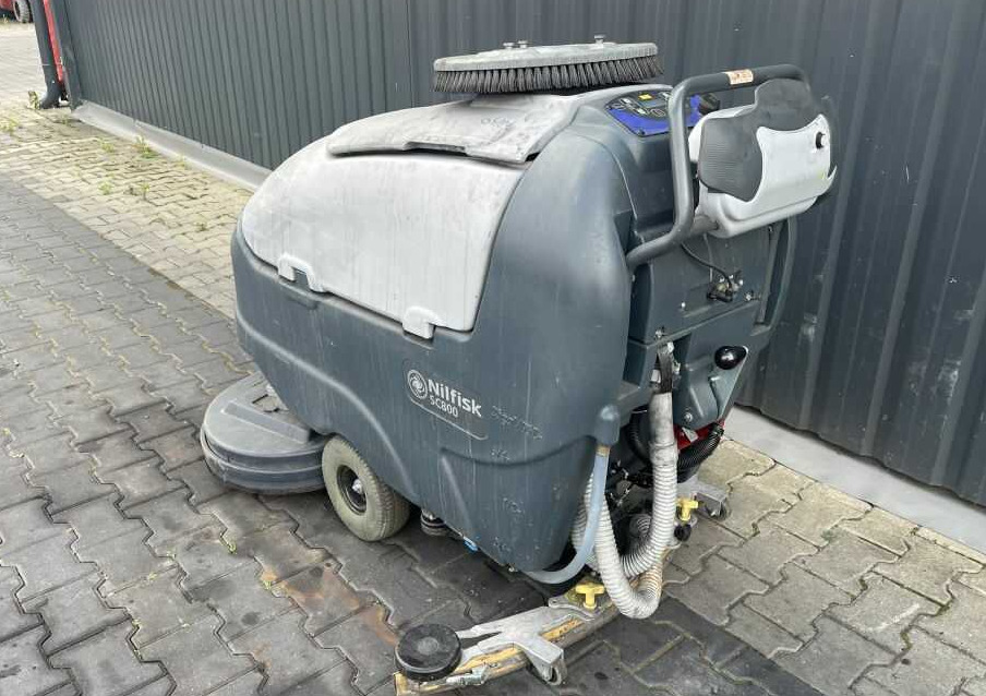 Nilfisk SC600 - Mașină de spălat pardoseli: Foto 3 Nilfisk SC600 - Mașină de spălat pardoseli: Foto 3
