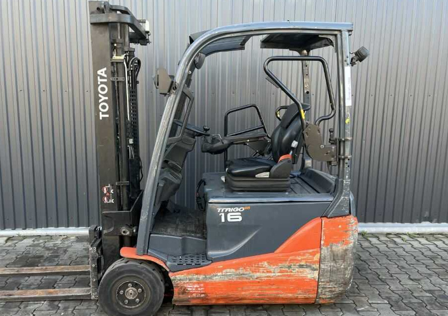 Toyota 8FBE16T - Electrostivuitor: Foto 2 Toyota 8FBE16T - Electrostivuitor: Foto 2