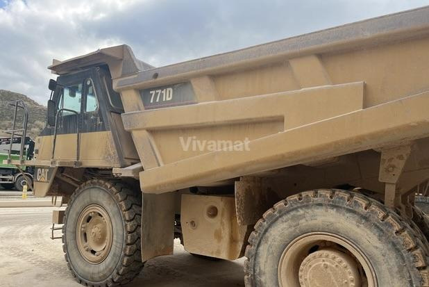 Caterpillar 771D - Camion minier: Foto 3 Caterpillar 771D - Camion minier: Foto 3