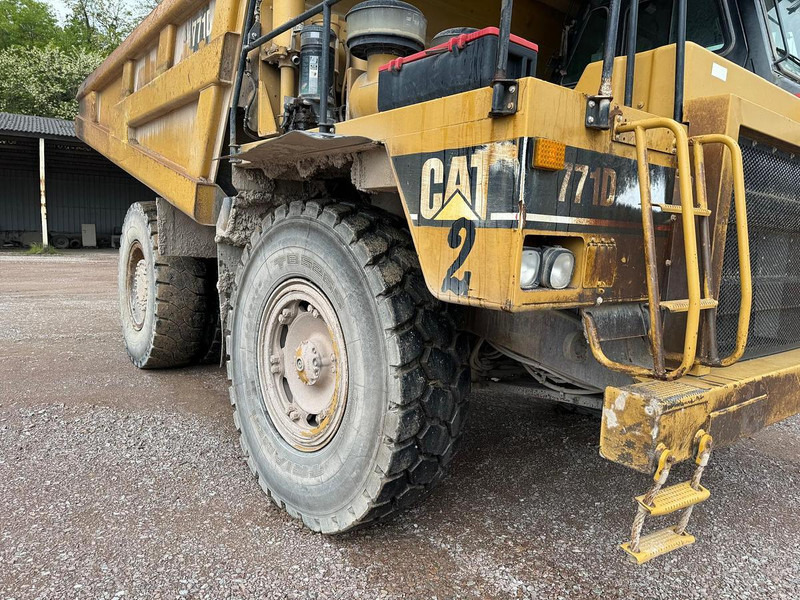 Caterpillar 771D - Camion minier: Foto 4 Caterpillar 771D - Camion minier: Foto 4