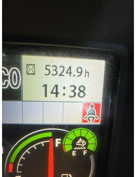 Hitachi ZX225USLC-6 - Excavator pe şenile: Foto 3 Hitachi ZX225USLC-6 - Excavator pe şenile: Foto 3