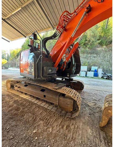 Hitachi ZX225USLC-6 - Excavator pe şenile: Foto 2 Hitachi ZX225USLC-6 - Excavator pe şenile: Foto 2