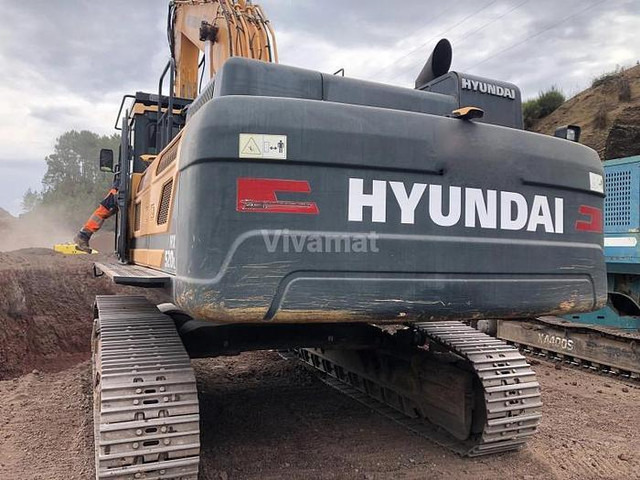 Hyundai HX520L - Excavator pe şenile: Foto 2 Hyundai HX520L - Excavator pe şenile: Foto 2