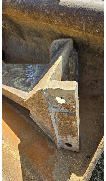 Mecalac 12MXT - Cupă: Foto 2 Mecalac 12MXT - Cupă: Foto 2