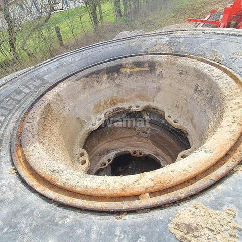 Michelin 18.00R33 - Anvelope și jante: Foto 2 Michelin 18.00R33 - Anvelope și jante: Foto 2