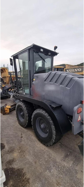 New Holland F 106.6 - Autogreder: Foto 5 New Holland F 106.6 - Autogreder: Foto 5