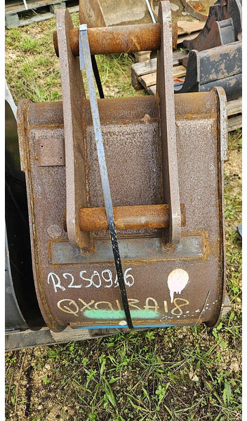 WHITE Axe 45mm - Cupă: Foto 3 WHITE Axe 45mm - Cupă: Foto 3