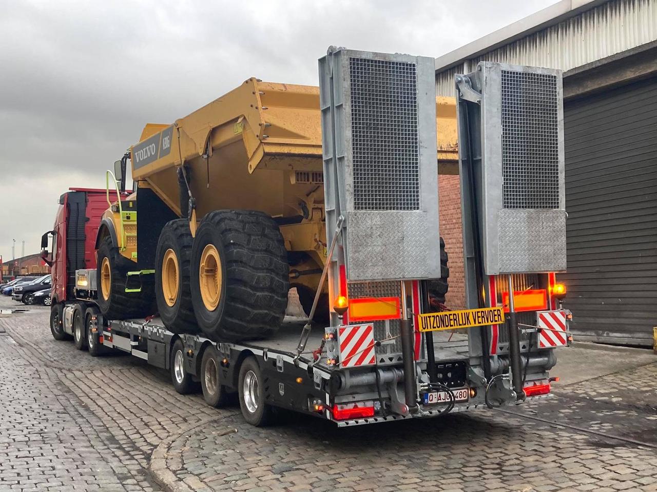 KASHWAA LOWBED - Semiremorcă transport agabaritic: Foto 3 KASHWAA LOWBED - Semiremorcă transport agabaritic: Foto 3