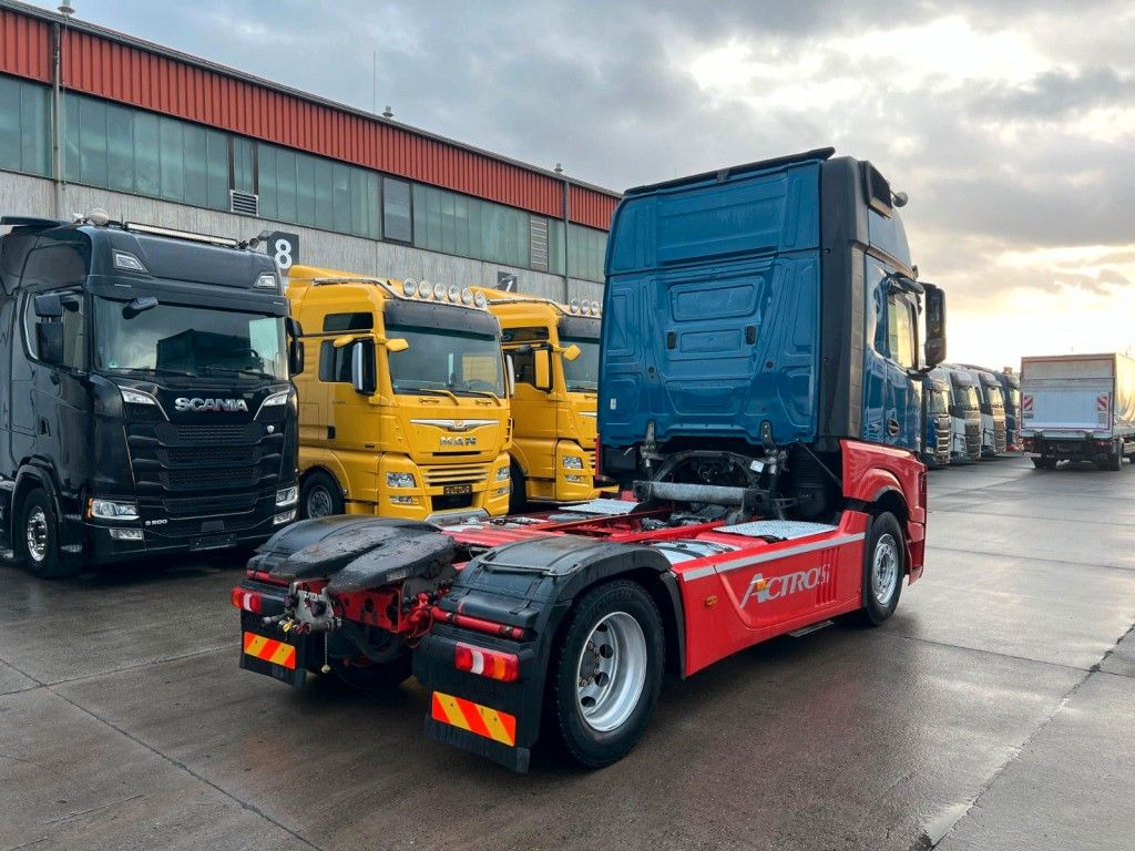 Mercedes-Benz ACTROS 1845 GIGASPACE * AUTOTRANSPORTER * - Camion transport auto: Foto 5 Mercedes-Benz ACTROS 1845 GIGASPACE * AUTOTRANSPORTER * - Camion transport auto: Foto 5