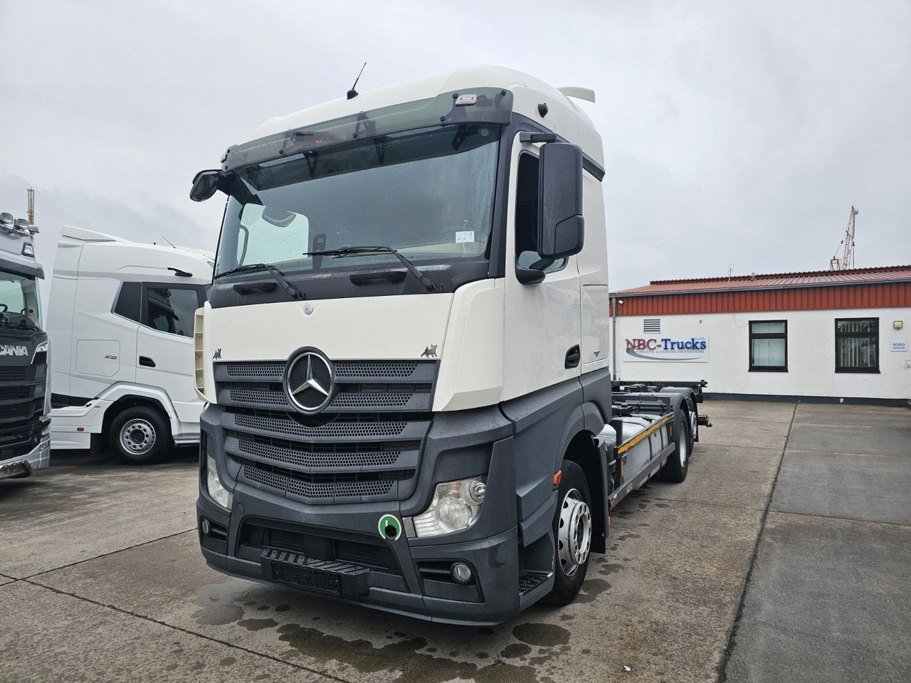 Mercedes-Benz ACTROS 2542 * VOLLLUFT * RETARDER * STANDH * BÄR - Camion şasiu: Foto 1 Mercedes-Benz ACTROS 2542 * VOLLLUFT * RETARDER * STANDH * BÄR - Camion şasiu: Foto 1
