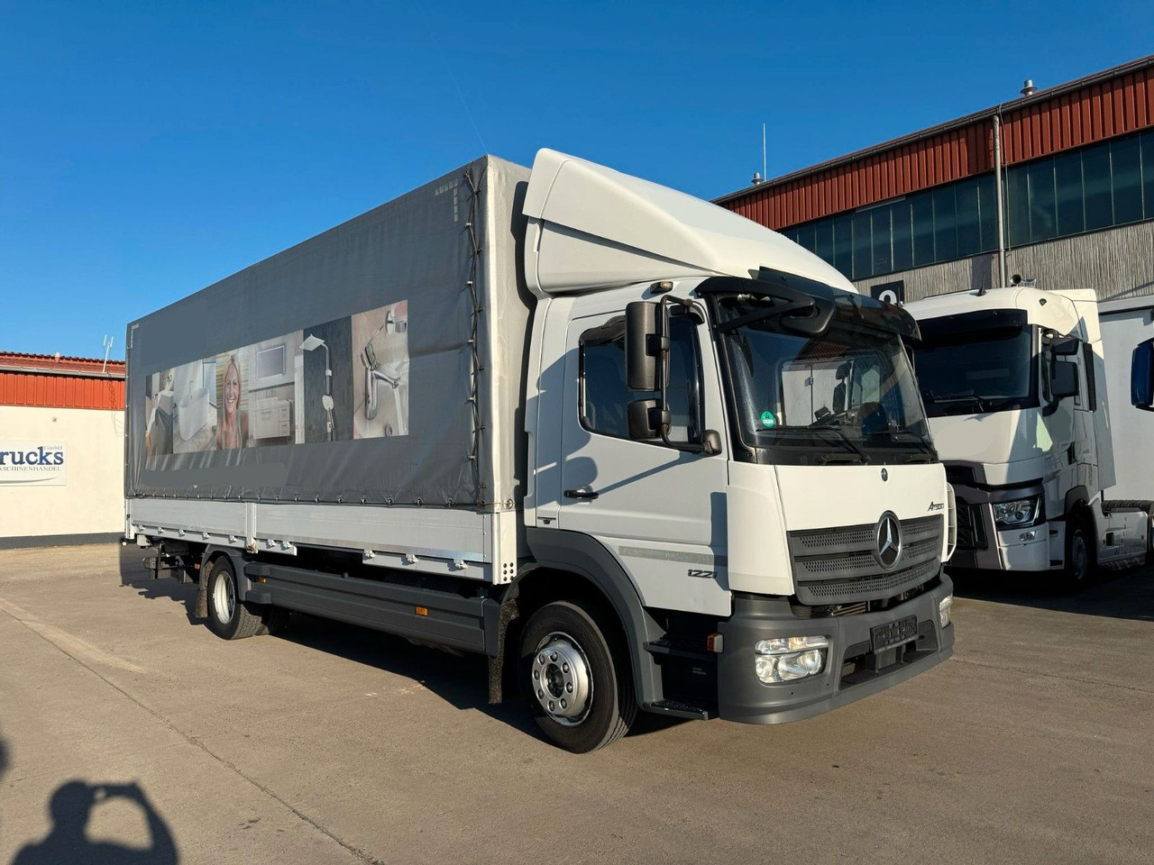 Mercedes-Benz Atego 1221 * PR.PL. * BORDWÄNDE * MOTORBREMSE * - Camion cu prelată: Foto 1 Mercedes-Benz Atego 1221 * PR.PL. * BORDWÄNDE * MOTORBREMSE * - Camion cu prelată: Foto 1