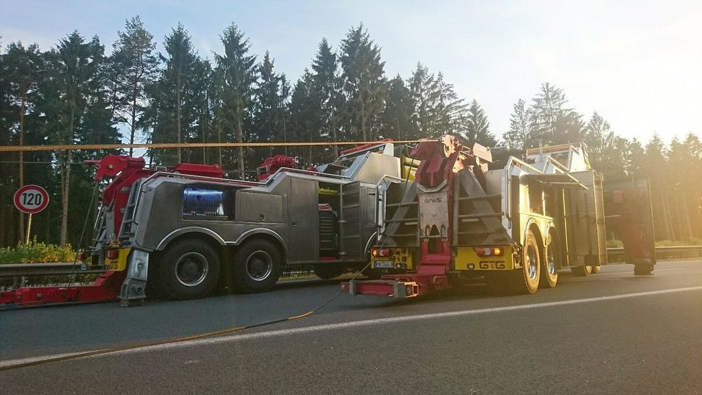 Mercedes-Benz Arocs 4163 8x4 G&G Heavy Wrecker Mercedes-Benz Arocs 4163 8x4 G&G Heavy Wrecker - Maşină de tractare: Foto 2 Mercedes-Benz Arocs 4163 8x4 G&G Heavy Wrecker Mercedes-Benz Arocs 4163 8x4 G&G Heavy Wrecker - Maşină de tractare: Foto 2