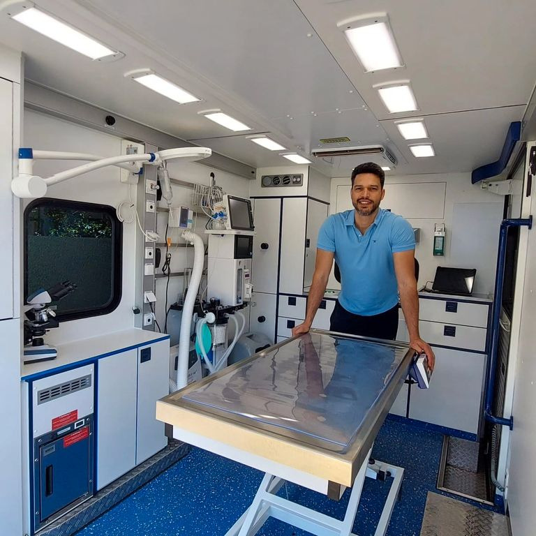 Mercedes-Benz Sprinter 519 Tierarzt Garantie Mercedes-Benz Sprinter 519 Tierarzt Garantie - Ambulanță: Foto 5 Mercedes-Benz Sprinter 519 Tierarzt Garantie Mercedes-Benz Sprinter 519 Tierarzt Garantie - Ambulanță: Foto 5