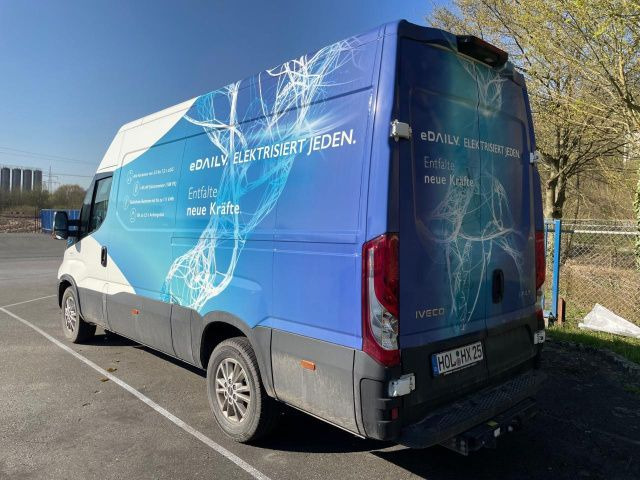 Iveco 35S14 E (eDaily) Klima AHK ZV - Dubă, Autoutilitară electrică: Foto 4 Iveco 35S14 E (eDaily) Klima AHK ZV - Dubă, Autoutilitară electrică: Foto 4