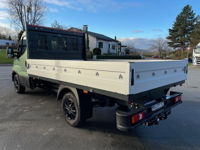 Iveco Daily 35S14A8 Euro6 Klima AHK Navi ZV - Autoutilitară cu platformă: Foto 5 Iveco Daily 35S14A8 Euro6 Klima AHK Navi ZV - Autoutilitară cu platformă: Foto 5