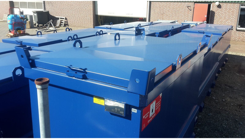 3000 liter high cube IBC tank - Camion cisternă: Foto 2 3000 liter high cube IBC tank - Camion cisternă: Foto 2