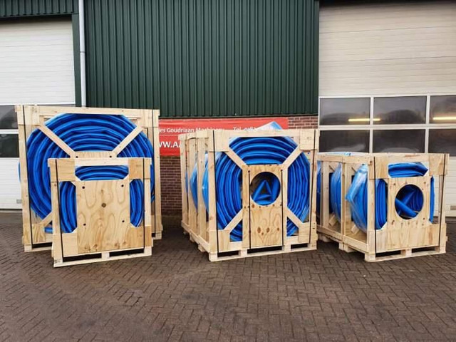 Grote voorraad nieuwe sleepslangen 4" - Ataşament pentru Utilaje agricole: Foto 1 Grote voorraad nieuwe sleepslangen 4" - Ataşament pentru Utilaje agricole: Foto 1