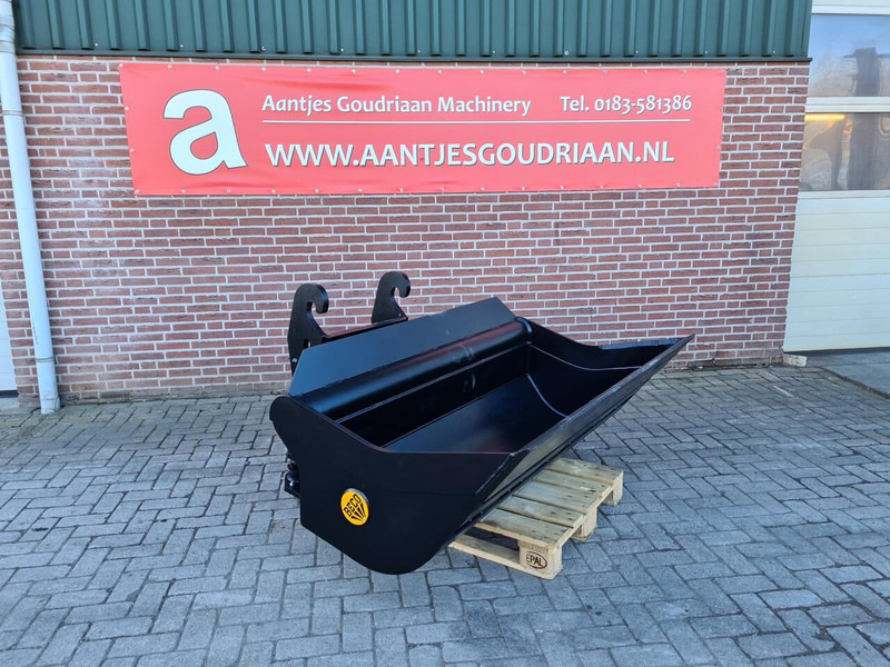 Beco kantelbak - Cupă pentru Utilaje constructii: Foto 1 Beco kantelbak - Cupă pentru Utilaje constructii: Foto 1