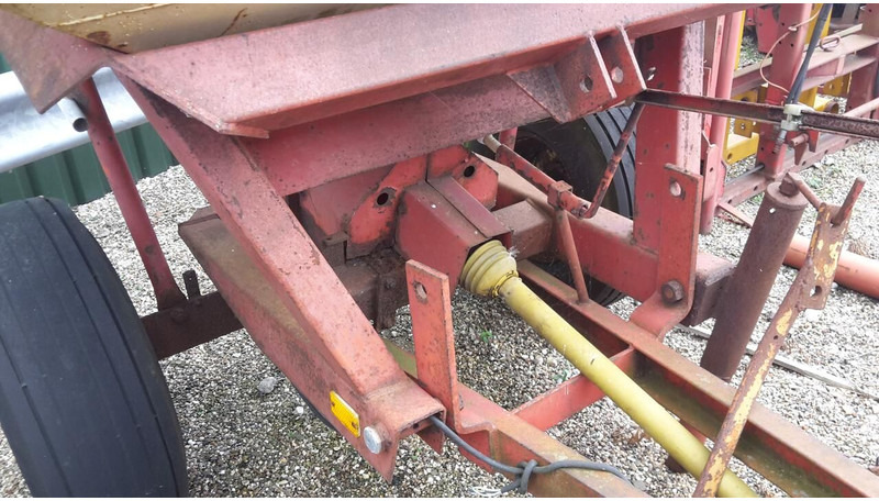 GETROKKEN pendel strooier - Gebruikt - Imprastietor îngrăşăminte: Foto 5 GETROKKEN pendel strooier - Gebruikt - Imprastietor îngrăşăminte: Foto 5