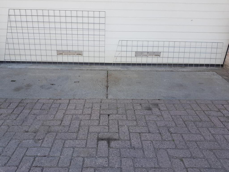 Gegalvaniseerde draad staalmatten gaaspanelen - Utilaje de creştere vite: Foto 3 Gegalvaniseerde draad staalmatten gaaspanelen - Utilaje de creştere vite: Foto 3