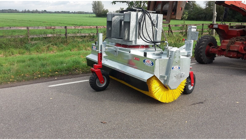 Onbekend Loonwerkersveegmachine - Perie: Foto 3 Onbekend Loonwerkersveegmachine - Perie: Foto 3