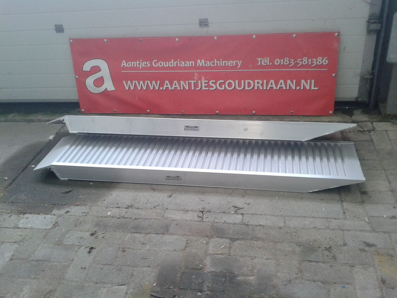 Onbekend Rijplank - Rampă de încărcare: Foto 1 Onbekend Rijplank - Rampă de încărcare: Foto 1