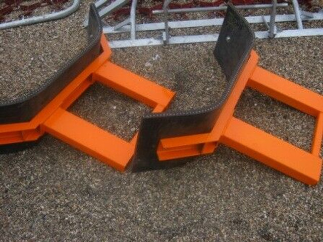 Rubberschuif met lepelinsteek - Plug zapada: Foto 1 Rubberschuif met lepelinsteek - Plug zapada: Foto 1